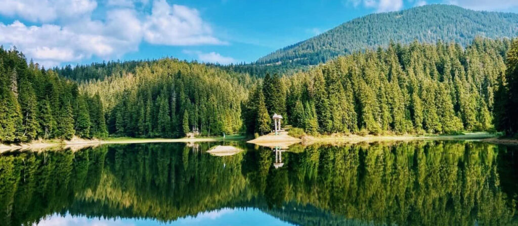 Чим відоме Закарпаття